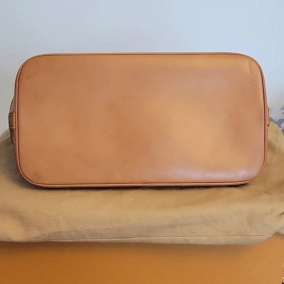 LOUIS VUITTON Alma monogram - Picture 15 of 16